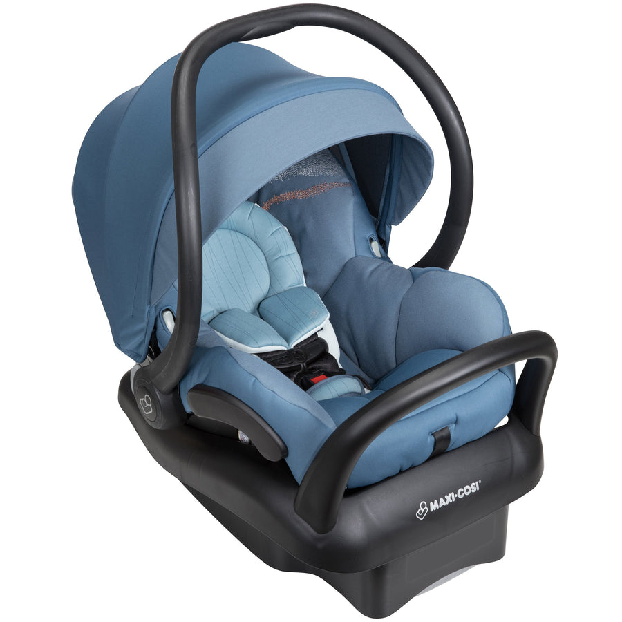 Maxi Cosi Mico Max 30 Infant Car Seat and Black Base