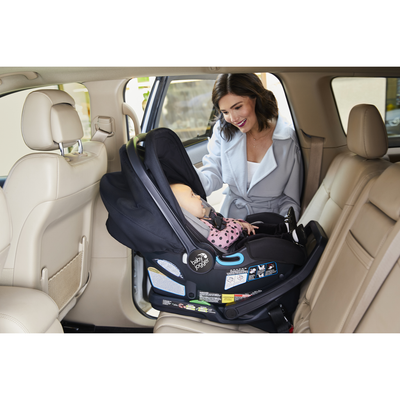 Baby Jogger City Go 2 Infant Car Seat and Base