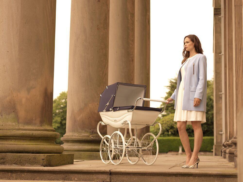 SILVER CROSS Heritage Collection Balmoral Hand-Crafted Pram